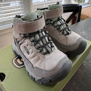 Grey toddler Keen Hiking boots